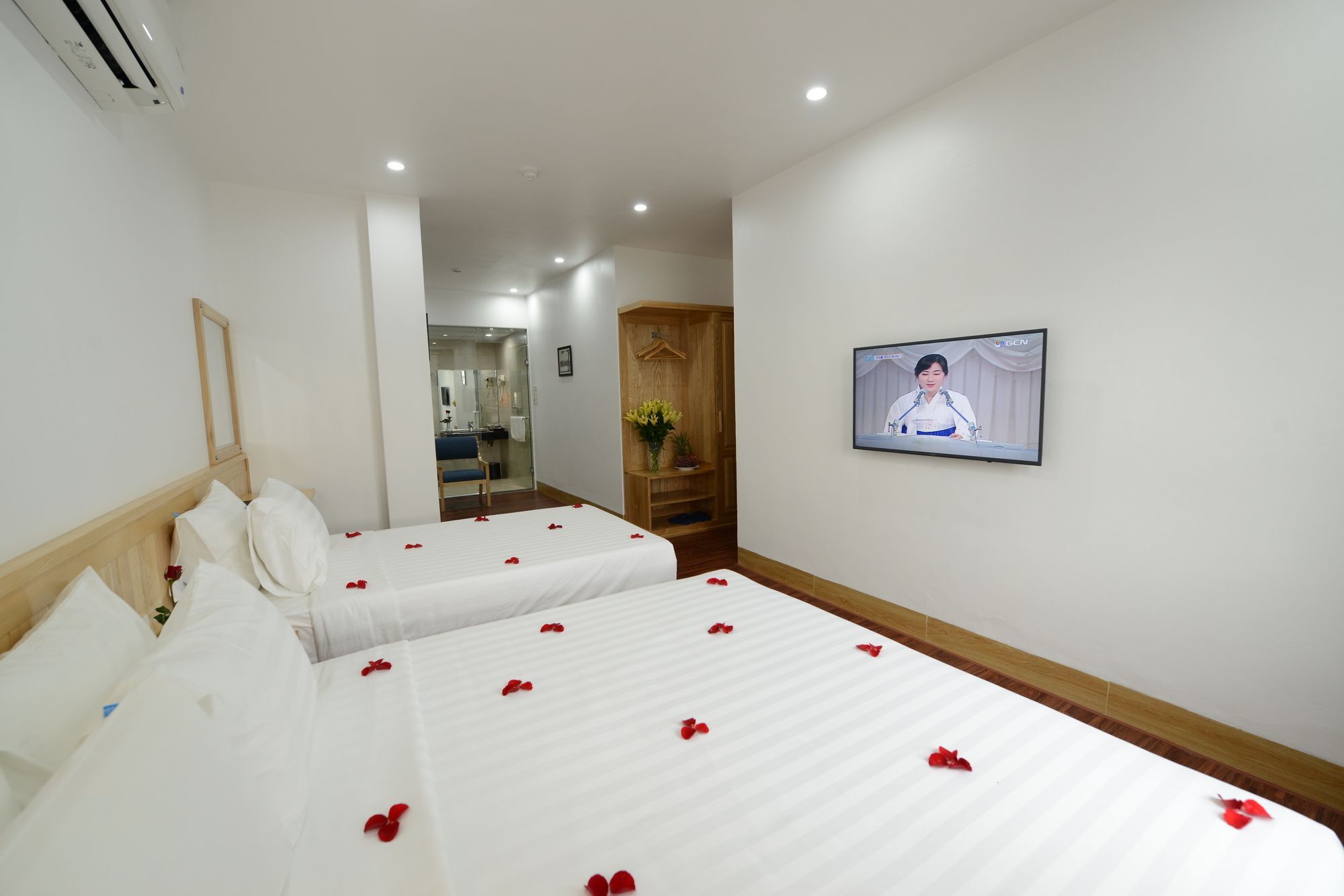 Blue Hanoi Inn City Hotel Екстер'єр фото