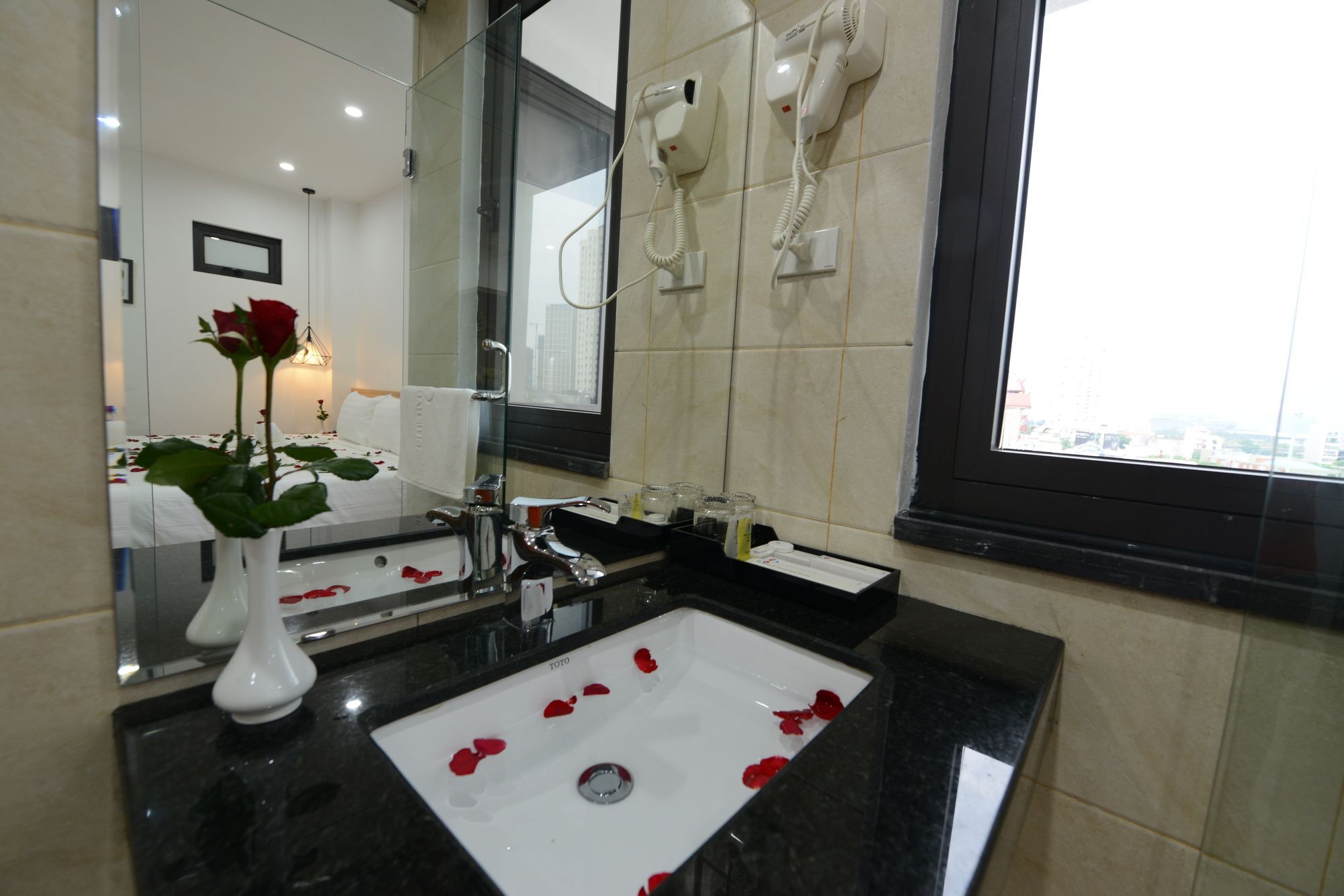 Blue Hanoi Inn City Hotel Екстер'єр фото