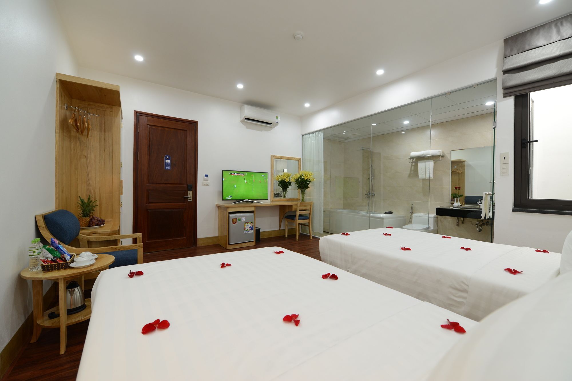 Blue Hanoi Inn City Hotel Екстер'єр фото